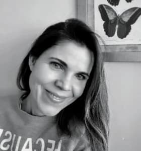 Ana Torralba - I turn complexity into clarity and confidence | Systemic Coach · ClimTech Mentor · Regenerative Leadership | Mother · Runner · Lightmaker